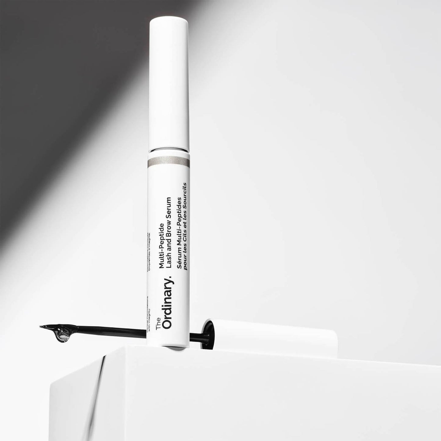 Сироватка для вій та брів The Ordinary Multi-peptide Lash and Brow Serum