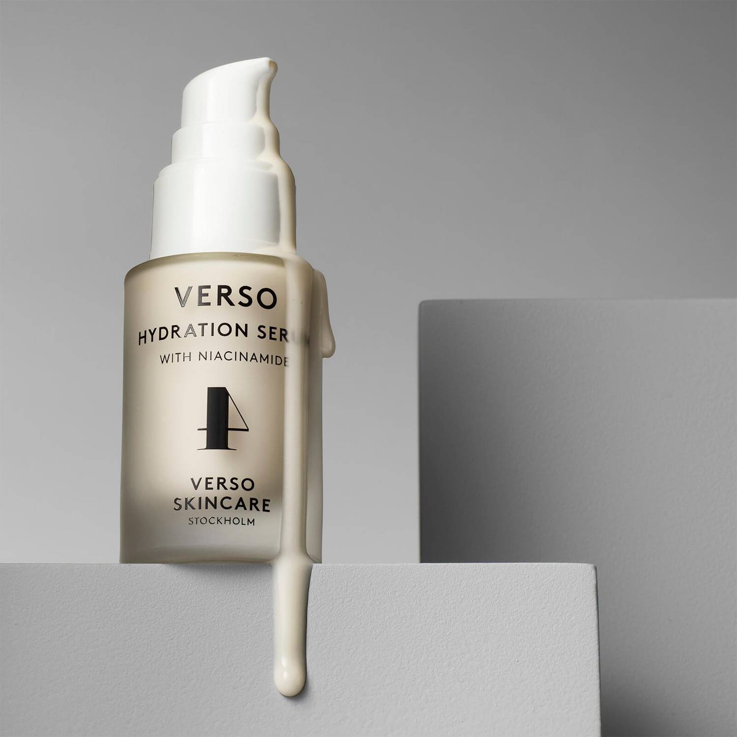 Зволожуюча сироватка з ніацинамідом Verso Hydration Serum